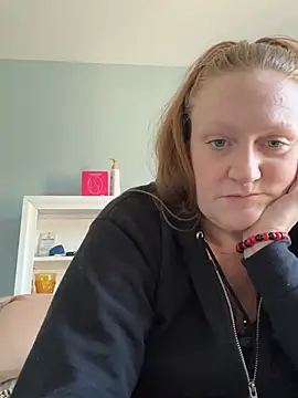 Kellilyn10 online show from June 3, 2:44 pm