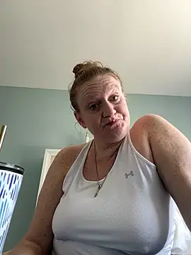 Kellilyn10 online show from June 19, 5:17 pm
