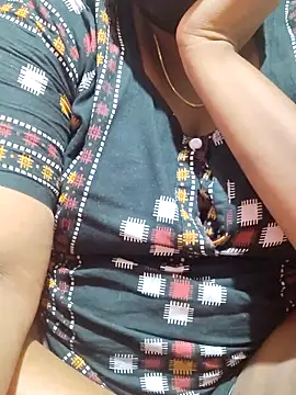 Snapshot of tamilkavitha123 chatting on May 22, 6:53 am tamilkavitha123 online show from May 22, 6:53 am