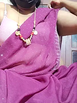 Snapshot of tamilkavitha123 chatting on May 25, 4:35 pm tamilkavitha123 online show from May 25, 4:35 pm