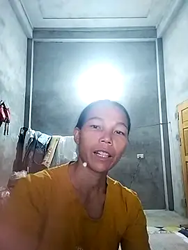 Snapshot of Min-meo chatting on May 7, 11:32 pm Min-meo online show from May 7, 11:32 pm