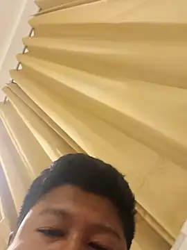 Snapshot of Rahulrouth04 chatting on August 2, 4:22 am Rahulrouth04 online show from August 2, 4:22 am