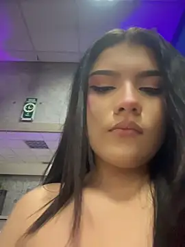 Snapshot of PippiCharmXXX chatting on June 27, 5:12 am PippiCharmXXX online show from June 27, 5:12 am