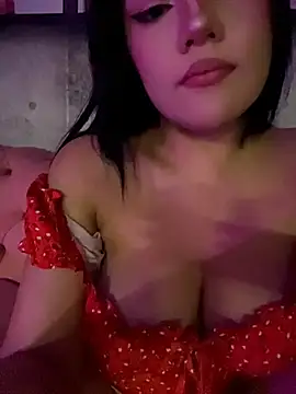 Snapshot of PippiCharmXXX chatting on July 10, 5:01 am PippiCharmXXX online show from July 10, 5:01 am
