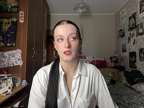 Angelina Floran online show from May 12, 4:37 pm