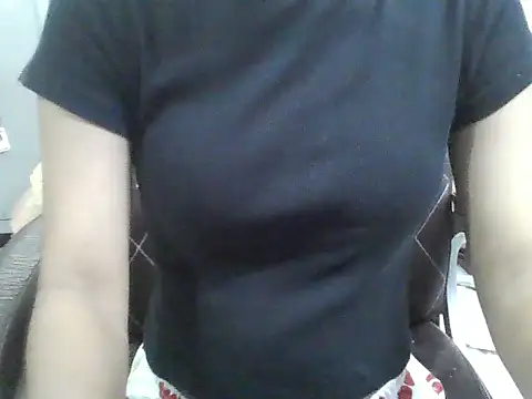Snapshot of Maanvi_Gill chatting on May 24, 3:39 pm Maanvi Gill online show from May 24, 3:39 pm