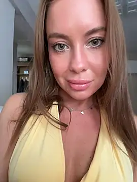 -Ashley Stone- online show from May 15, 10:55 am