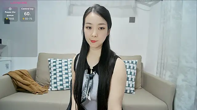 yi xin online show from May 7, 11:15 am