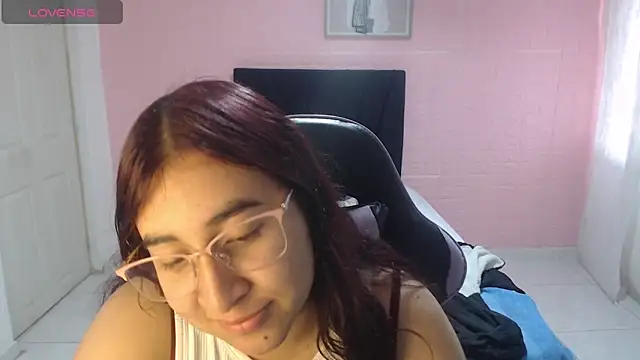 Snapshot of celeste16092020 chatting on June 10, 1:32 pm celeste16092020 online show from June 10, 1:32 pm