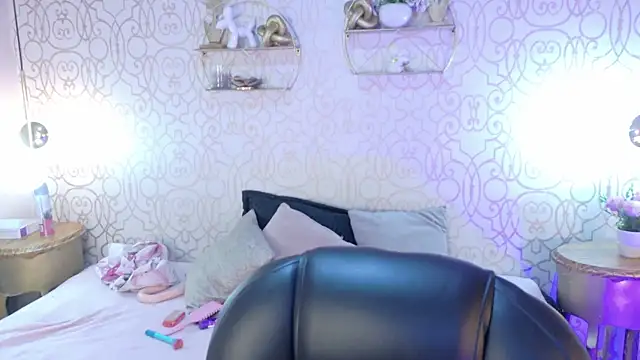 Snapshot of zoeecarter_ chatting on May 21, 11:50 am zoeecarter online show from May 21, 11:50 am