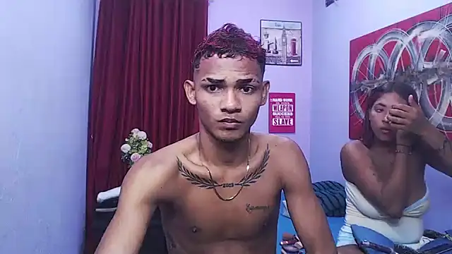 Snapshot of black_twinks chatting on June 7, 3:10 am black twinks online show from June 7, 3:10 am