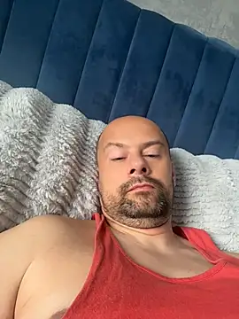 NakedAndrewHot online show from June 6, 6:40 am