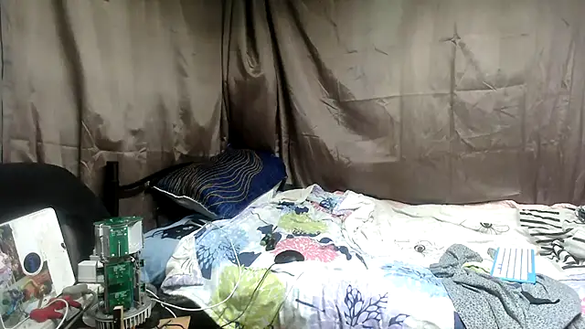 Camodick online show from April 21, 3:39 pm