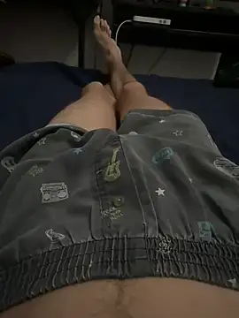 Snapshot of Davidphantom99 chatting on July 24, 2:15 pm Davidphantom99 online show from July 24, 2:15 pm