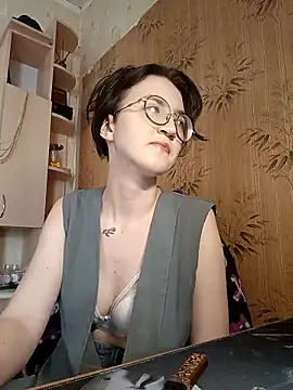 Alessa Kiss online show from May 7, 2:55 pm