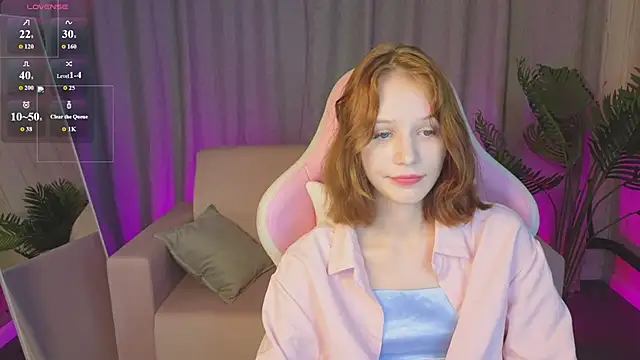 Snapshot of AliceJohansone chatting on June 30, 1:39 am AliceJohansone online show from June 30, 1:39 am
