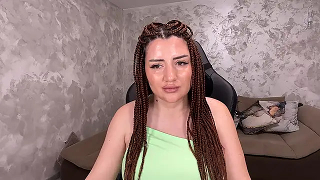 SophiePale online show from February 11, 9:14 pm