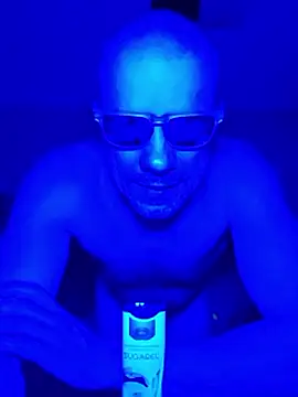 DaddyMarlboro online show from June 7, 8:45 pm