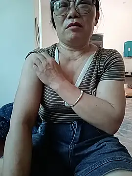 Snapshot of -Lytina- chatting on July 14, 3:55 am -Lytina- online show from July 14, 3:55 am