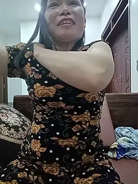 Snapshot of -Lytina- chatting on July 31, 3:11 pm -Lytina- online show from July 31, 3:11 pm