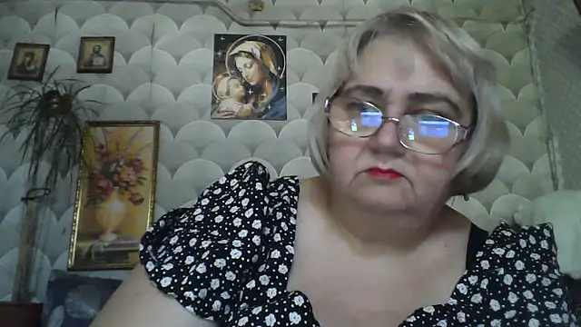 MarinaFarina53 online show from June 11, 5:38 am