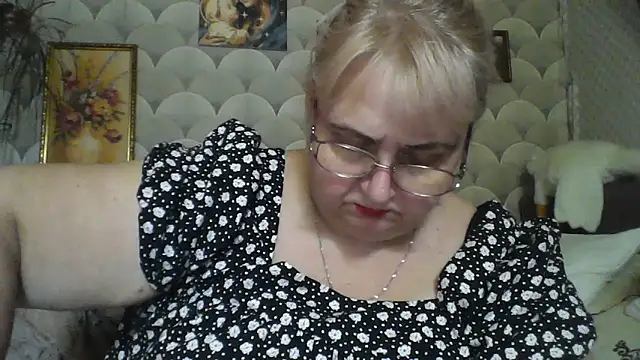 MarinaFarina53 online show from June 27, 6:29 am