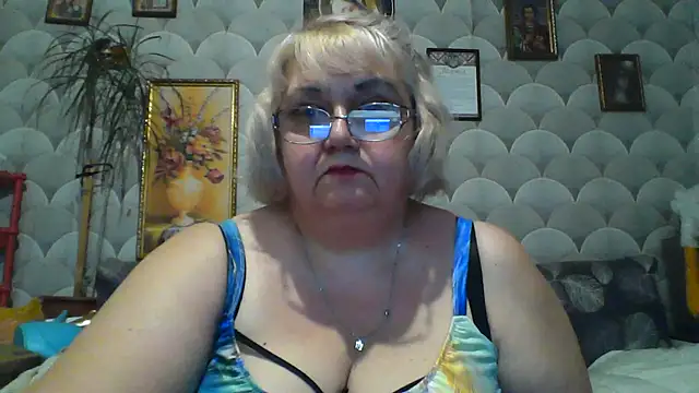 MarinaFarina53 online show from June 28, 5:19 pm