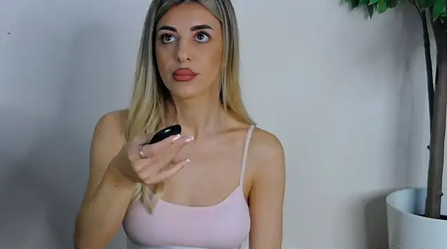 IvyLustt online show from June 16, 5:21 am