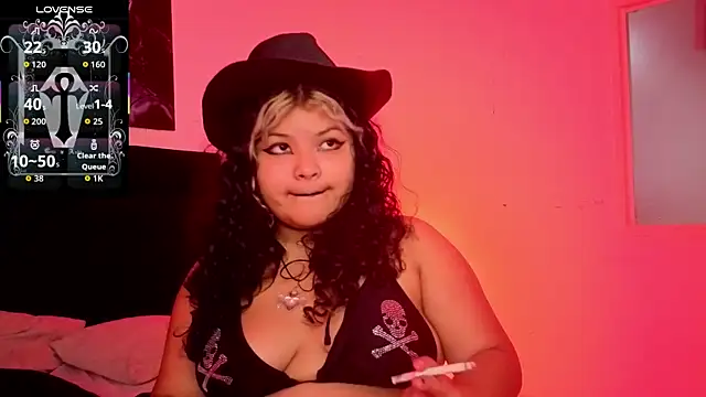 Snapshot of WickedLemon chatting on July 17, 1:34 am WickedLemon online show from July 17, 1:34 am