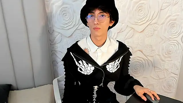 LittlePrince  online show from May 12, 4:53 am