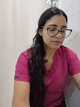 Snapshot of alanahot94 chatting on August 1, 10:52 pm alanahot94 online show from August 1, 10:52 pm