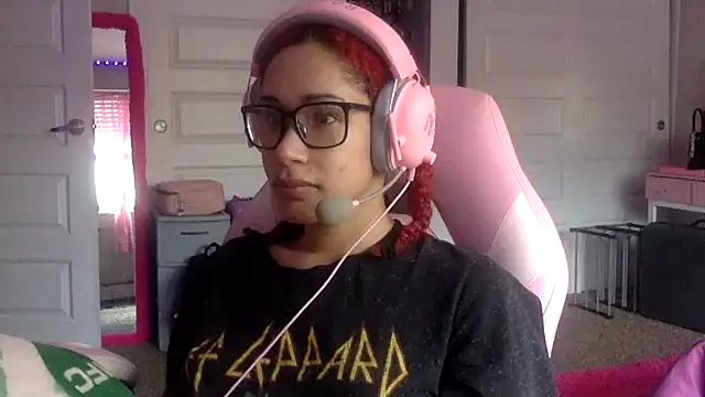 Snapshot of Jenna_Beck chatting on May 20, 8:37 pm Jenna Beck online show from May 20, 8:37 pm