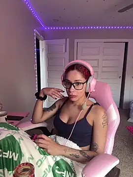Snapshot of Jenna_Beck chatting on May 21, 9:11 pm Jenna Beck online show from May 21, 9:11 pm