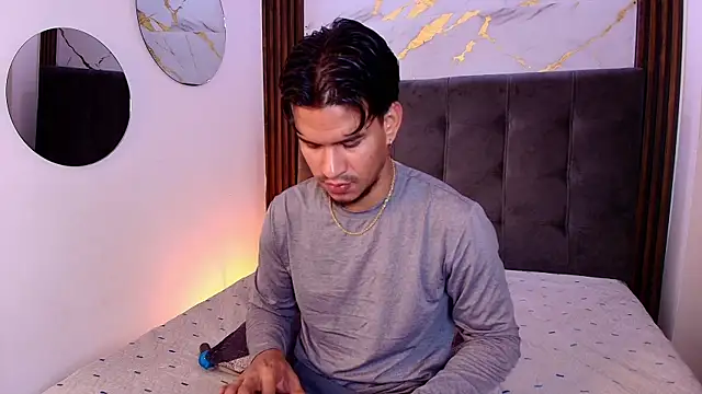 Snapshot of JacobWolf__ chatting on July 31, 7:57 pm JacobWolf online show from July 31, 7:57 pm