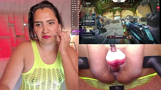 VanessaSuarez  online show from May 8, 4:34 pm