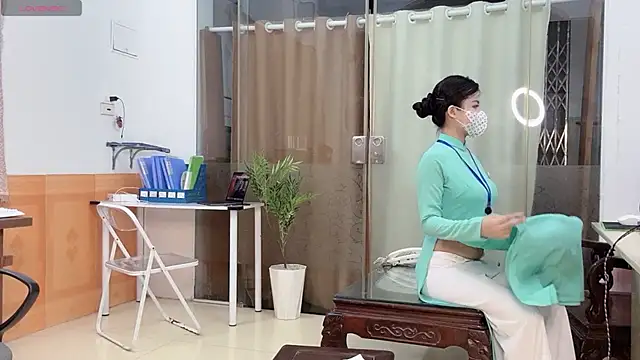 Mono-StewardessMysa online show from May 8, 2:33 pm