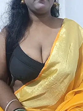 Snapshot of Ponaam-Babe chatting on August 2, 4:38 pm Ponaam-Babe online show from August 2, 4:38 pm