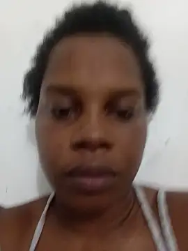 Snapshot of momspretty chatting on May 30, 4:26 pm momspretty online show from May 30, 4:26 pm