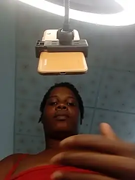 Snapshot of momspretty chatting on June 7, 6:44 pm momspretty online show from June 7, 6:44 pm