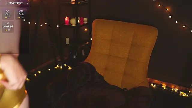 Snapshot of xxx_DownTown_xxx chatting on January 7, 11:45 pm xxx DownTown xxx online show from January 7, 11:45 pm