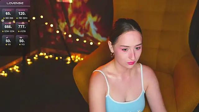 Snapshot of xxx_DownTown_xxx chatting on January 22, 9:32 pm xxx DownTown xxx online show from January 22, 9:32 pm