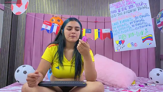 Sofia-Horny- online show from June 18, 9:14 am