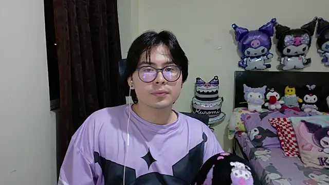 Snapshot of kuromi_boy chatting on June 7, 4:38 am kuromi boy online show from June 7, 4:38 am