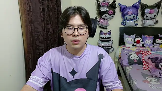 Snapshot of kuromi_boy chatting on June 8, 6:03 am kuromi boy online show from June 8, 6:03 am