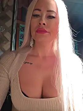 Snapshot of MILFBARBY chatting on December 4, 8:23 am MILFBARBY online show from December 4, 8:23 am