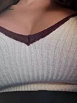 Snapshot of MILFBARBY chatting on January 7, 8:45 am MILFBARBY online show from January 7, 8:45 am