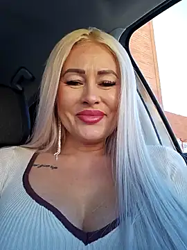 Snapshot of MILFBARBY chatting on January 16, 11:26 am MILFBARBY online show from January 16, 11:26 am