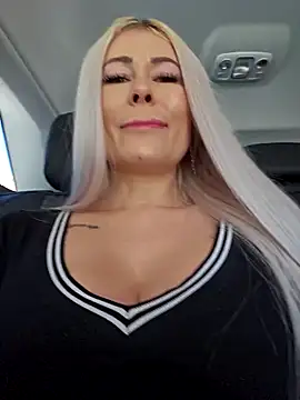 Snapshot of MILFBARBY chatting on February 23, 11:44 am MILFBARBY online show from February 23, 11:44 am