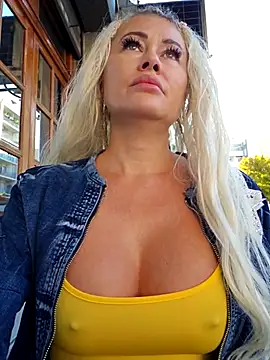 Snapshot of MILFBARBY chatting on September 14, 7:18 am MILFBARBY online show from September 14, 7:18 am