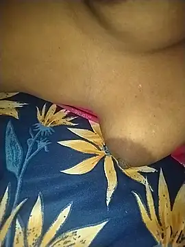 Snapshot of deshi_bhabi_sona chatting on May 21, 5:31 pm deshi bhabi sona online show from May 21, 5:31 pm